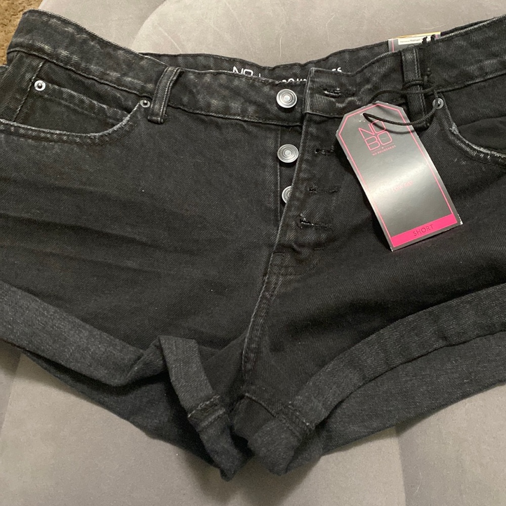 No Boundaries Low rise black shorts , size 11. Never worn